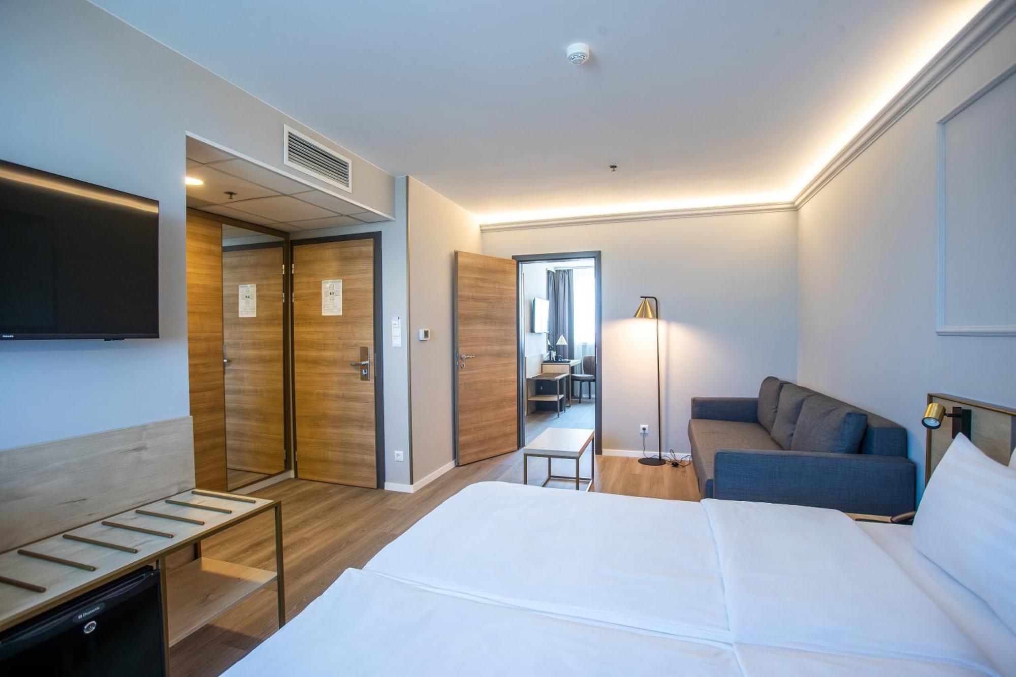 Expo Tower By Mellow Mood Hotels Budapest Exterior foto